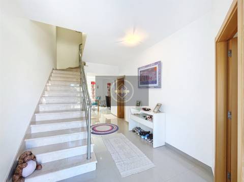 Moradia T3 com piscina - Albufeira