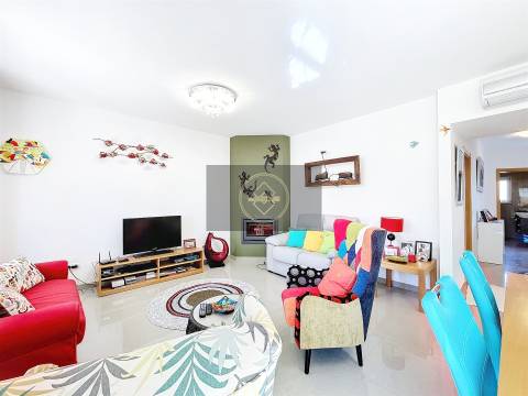 Moradia T3 com piscina - Albufeira