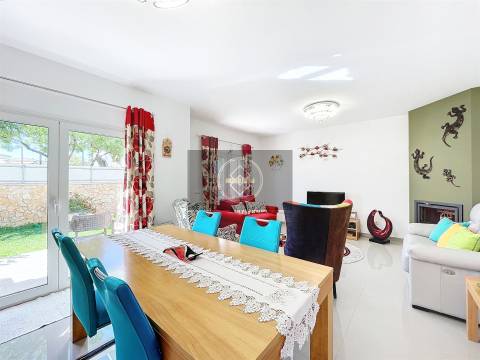 Moradia T3 com piscina - Albufeira
