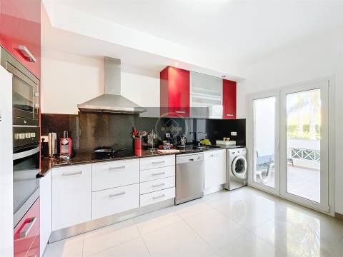 Moradia T3 com piscina - Albufeira