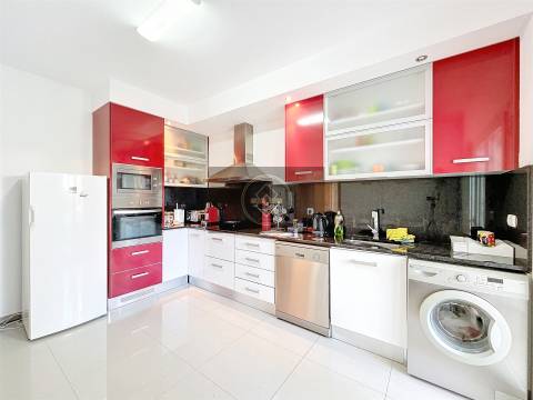 Moradia T3 com piscina - Albufeira