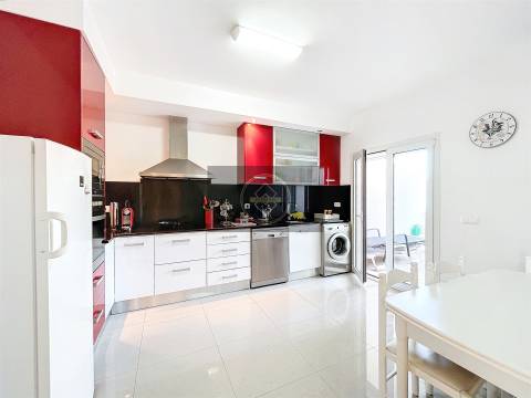 Moradia T3 com piscina - Albufeira