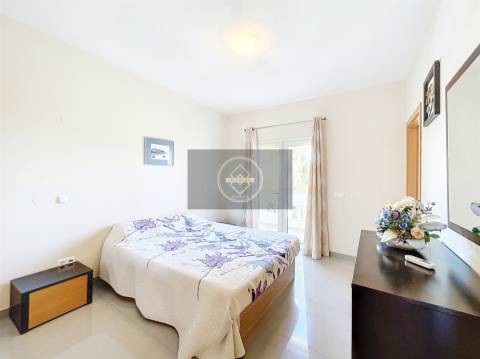 Moradia T3 com piscina - Albufeira