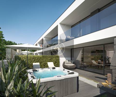 Moradia T3 em construção - Albufeira