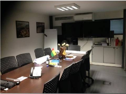 Loja de comércio ou serviços.