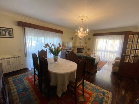 Moradia  tipo T3 em Nogueira