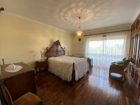 Moradia  tipo T3 em Nogueira