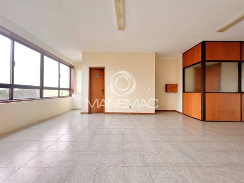 Escritório  Venda em Perafita, Lavra e Santa Cruz do Bispo,Matosinhos