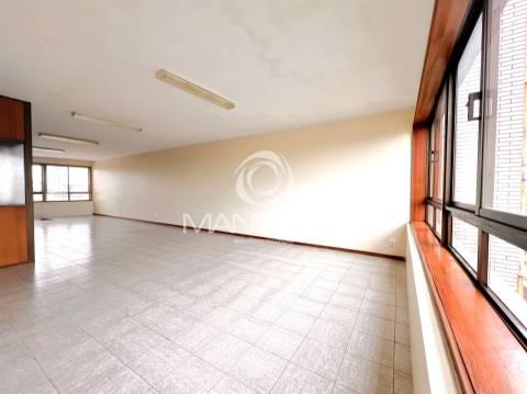 Escritório  Venda em Perafita, Lavra e Santa Cruz do Bispo,Matosinhos