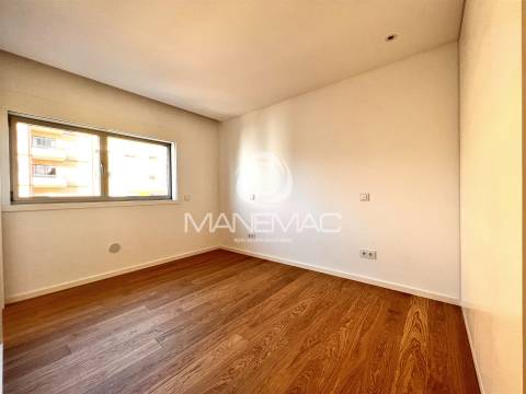 Apartamento T2 Venda em Mafamude e Vilar do Paraíso,Vila Nova de Gaia