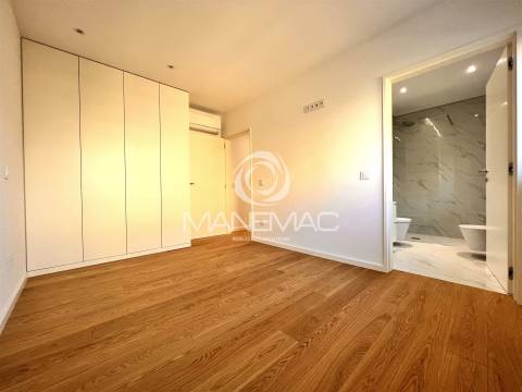 Apartamento T2 Venda em Mafamude e Vilar do Paraíso,Vila Nova de Gaia