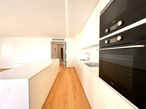 Apartamento T2 Venda em Mafamude e Vilar do Paraíso,Vila Nova de Gaia