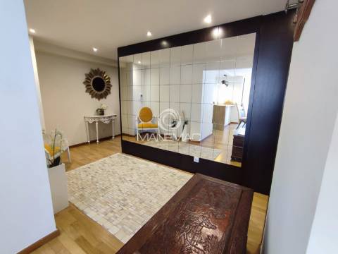 Fabuloso Apartamento T2 na 1ª Linha do mar - Praia de Lavadores - Gaia