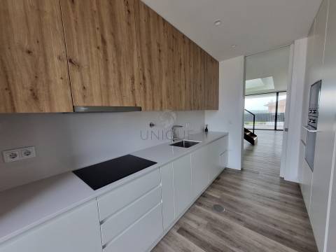 Apartamento T3 Duplex com Terraço na Praia da Vagueira | Novo Empreendimento