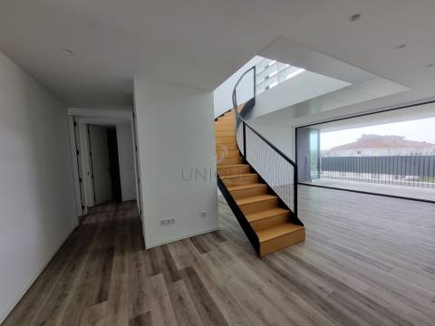 Apartamento T3 Duplex com Terraço na Praia da Vagueira | Novo Empreendimento