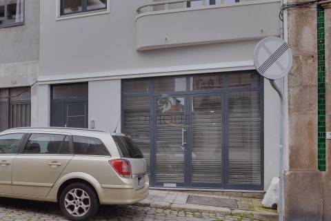 Loja  Venda em Cedofeita, Santo Ildefonso, Sé, Miragaia, São Nicolau e Vitória,Porto