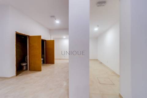 Loja  Venda em Cedofeita, Santo Ildefonso, Sé, Miragaia, São Nicolau e Vitória,Porto