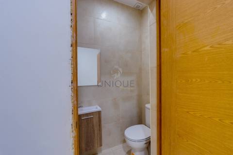 Loja  Venda em Cedofeita, Santo Ildefonso, Sé, Miragaia, São Nicolau e Vitória,Porto