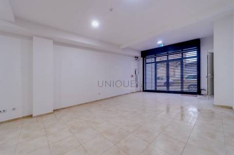 Loja  Venda em Cedofeita, Santo Ildefonso, Sé, Miragaia, São Nicolau e Vitória,Porto