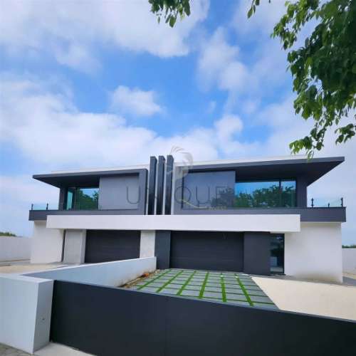 Moradia T4 moderna a 5 minutos do centro de Aveiro