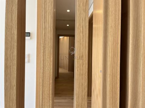 Apartamento T2 no centro de Aveiro com arrumos e lugar de garagem