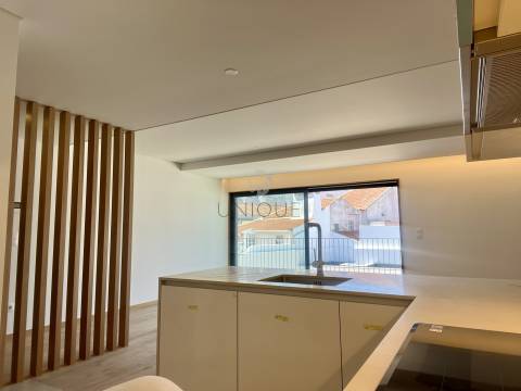 Apartamento T2 no centro de Aveiro com arrumos e lugar de garagem