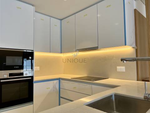 Apartamento T2 no centro de Aveiro com arrumos e lugar de garagem