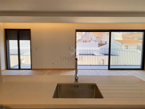 Apartamento T2 no centro de Aveiro com arrumos e lugar de garagem