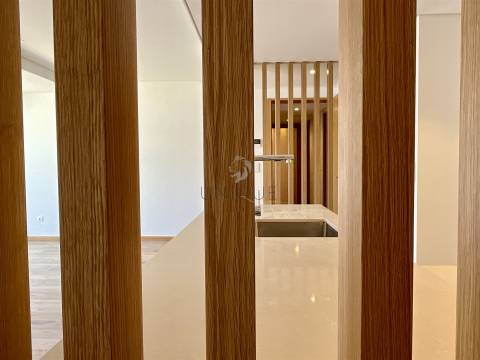 Apartamento T2 no centro de Aveiro com arrumos e lugar de garagem