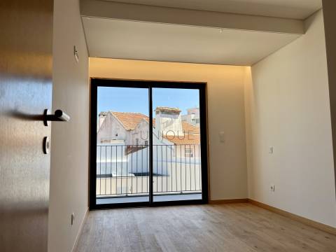 Apartamento T2 no centro de Aveiro com arrumos e lugar de garagem