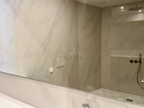 Apartamento T2 no centro de Aveiro com arrumos e lugar de garagem