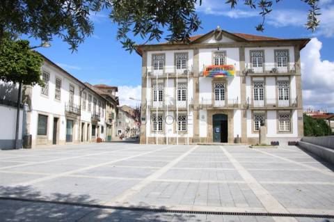 Apartamento T3 no Centro de Oliveira de Azeméis | Novo com Varanda e Garagem