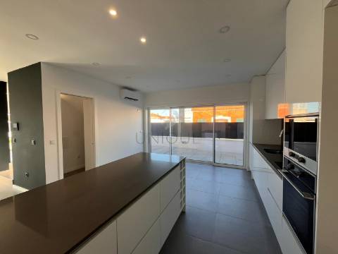 Moradia T3 na Gafanha do Carmo, Ílhavo | Moderna, Perto da Praia e Garagem