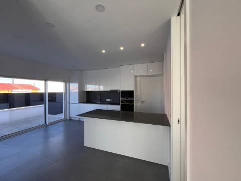 Moradia T3 na Gafanha do Carmo, Ílhavo | Moderna, Perto da Praia e Garagem