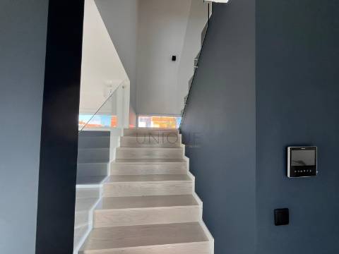 Moradia T3 na Gafanha do Carmo, Ílhavo | Moderna, Perto da Praia e Garagem