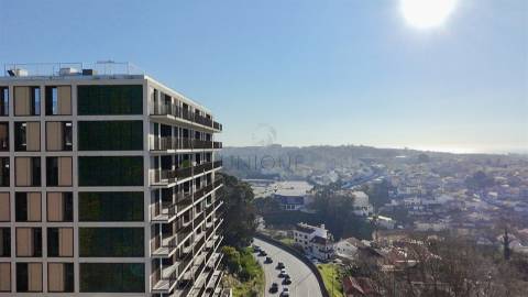 Apartamento T3 Duplex em Vila Nova de Gaia | Vista Rio e Mar, Varanda e Garagem