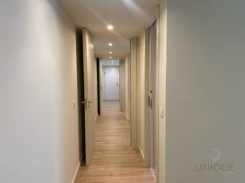 Apartamento T3 Novo em São Bernardo