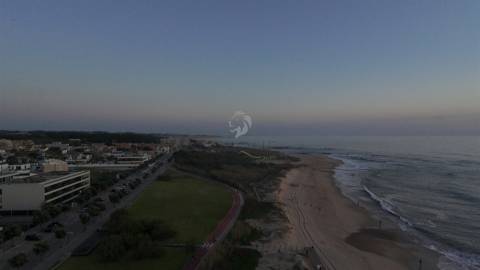 Apartamento T2 em Canidelo, Lavadores | Varandas, Sustentabilidade e Praia