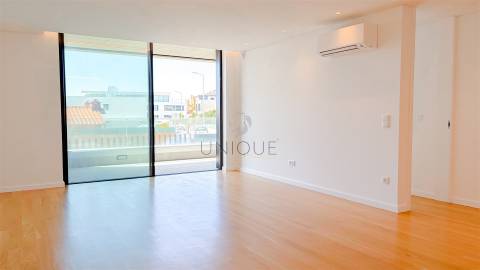 Apartamento T2 em Canidelo, Lavadores | Varandas, Sustentabilidade e Praia