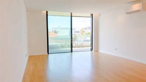 Apartamento T2 em Canidelo, Lavadores | Varandas, Sustentabilidade e Praia