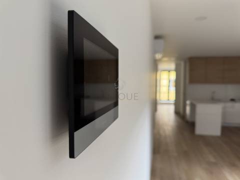 Apartamento T1 Novo no Centro de Aveiro | Varanda e Garagem