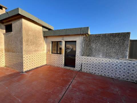 Escritório no Centro de Ílhavo | 12m² + Terraço 41m²