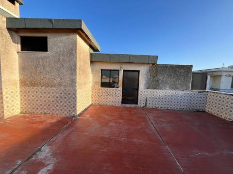 Escritório no Centro de Ílhavo | 12m² + Terraço 41m²