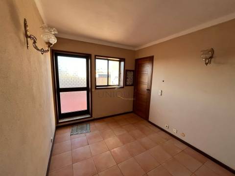 Escritório no Centro de Ílhavo | 12m² + Terraço 41m²