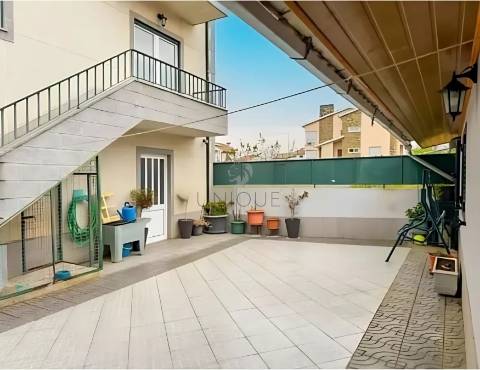 Moradia T4 em Bragança | Espaço, Conforto e Localização Central