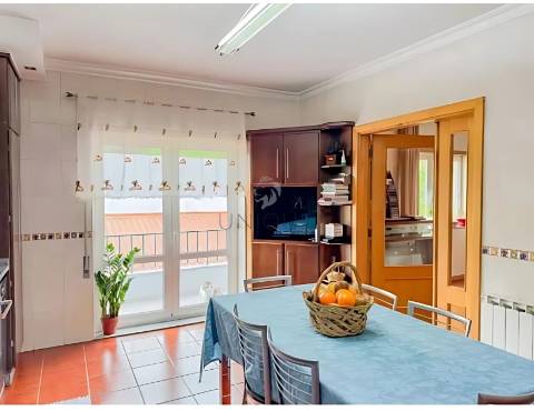 Moradia T4 em Bragança | Espaço, Conforto e Localização Central