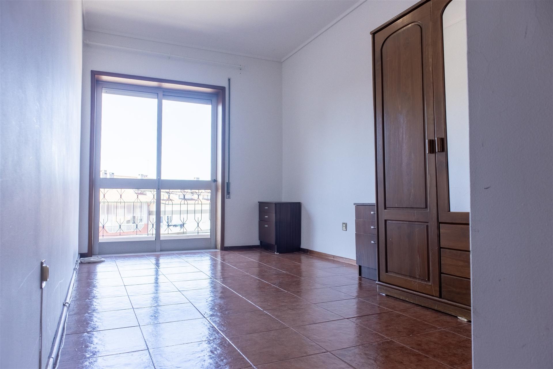 T2 para Arrendamento no Centro de Esgueira - Varanda e Elevador