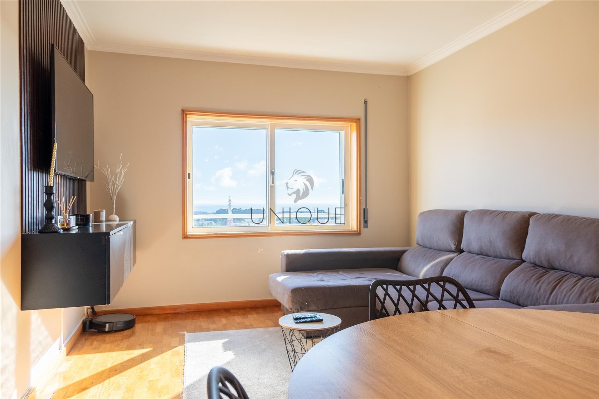 Apartamento T1 em Gaia com Vista Mar e Garagem Box