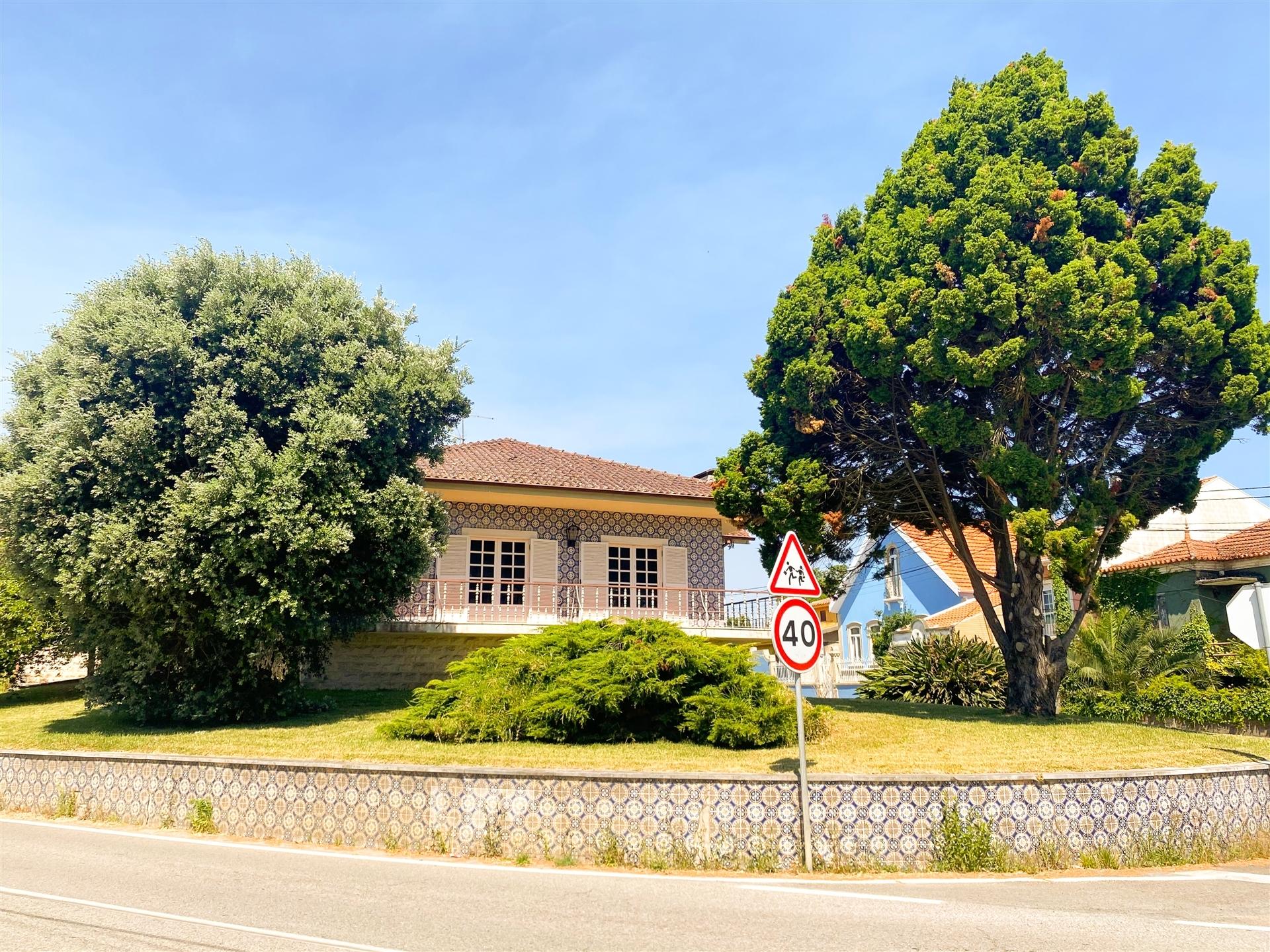 Moradia T9 Venda em Oliveirinha,Aveiro