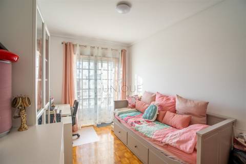 Apartamento T3+2 Duplex no centro de Vagos | Remodelado com garagem